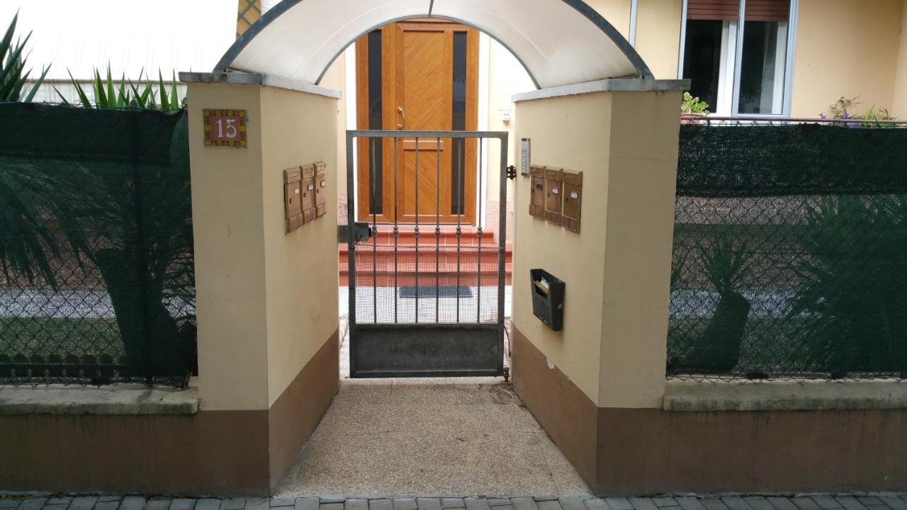 Affittacamere "A2 Passi" 法诺 外观 照片